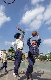 英超球员周薪榜：哈兰德超50万镑居首，丁丁第2萨拉赫卡塞米罗第3